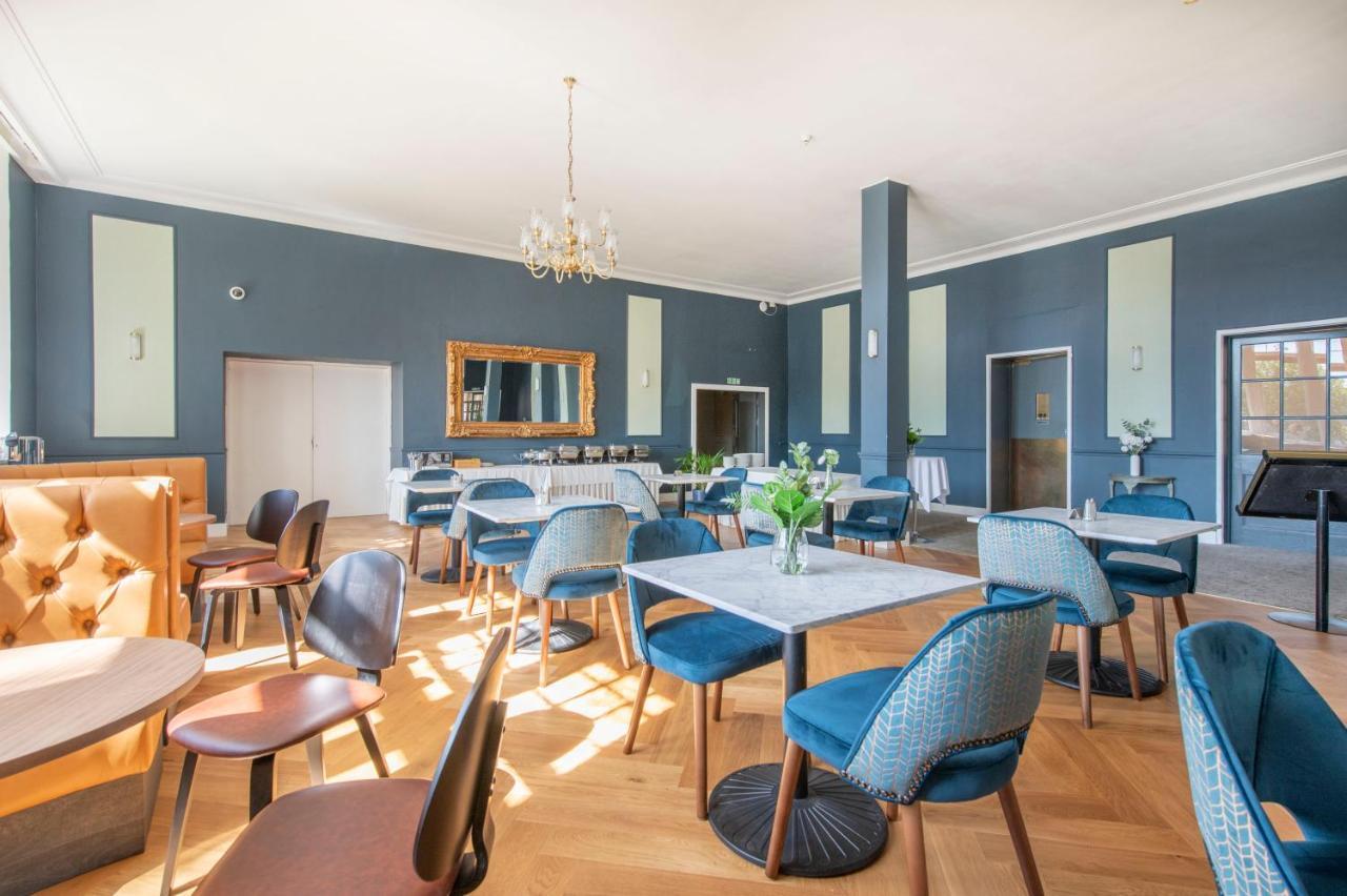 Radisson Blu Hotel, 3* Perth